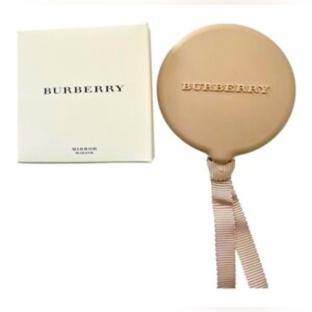 Burberry Beige Compact Mirror with Ribbon! LIMITED EDITION! New in Box!